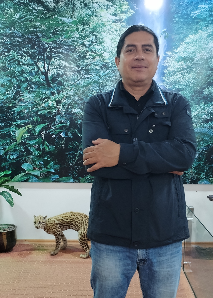 Foto del ponente Bladimir Yánez