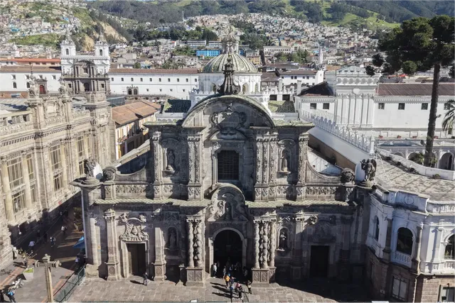 Descubre la Iglesia de la Compañía de Jesús
